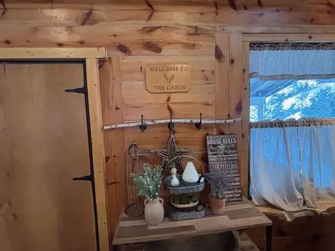 Entry Way - 7534 N Old 27, Frederic, MI 49733 photo 2 of 2