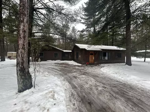 1415 W 8th St, Mio, MI 48647