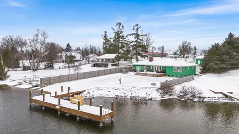 30 Mill St, Cheboygan, MI 49721