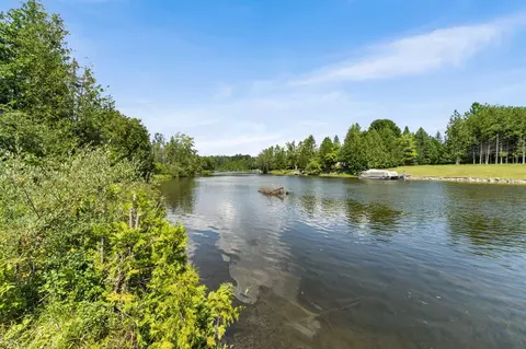 6626 Varonica Ln, Cheboygan, MI 49721