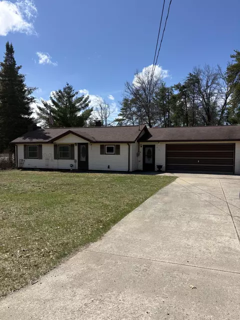2131 Voyager St, Saint Helen, MI 48656