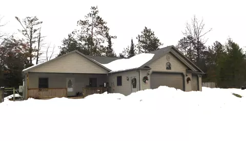 11846 W M-72 Hwy, Grayling, MI 49738