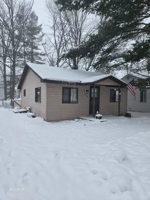 155 Kimberly Dr, Prudenville, MI 48651