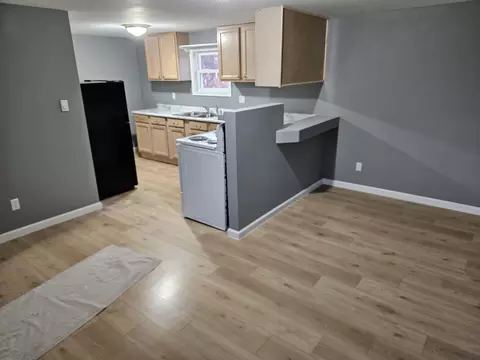 Living - 1821 E State St, Cheboygan, MI 49721 photo 4 of 4
