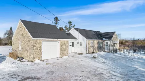 1821 E State St, Cheboygan, MI 49721
