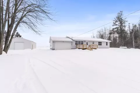 311 Maxwell Rd, Cheboygan, MI 49721