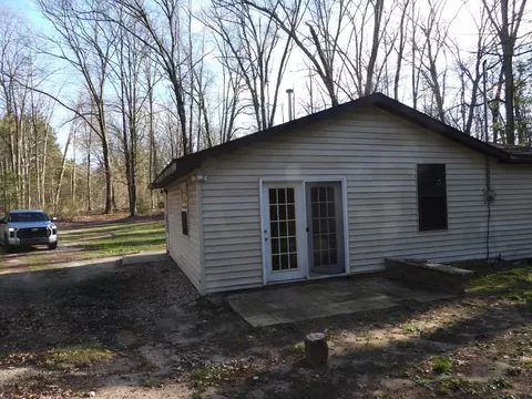 13788 Brethren Heights Rd, Brethren, MI 49619