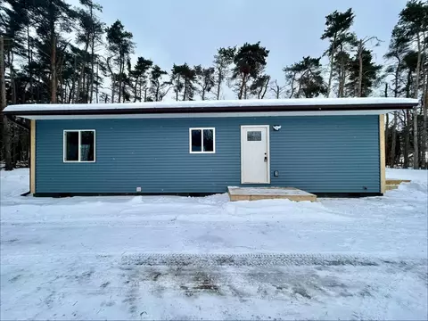 6680 Bay Shore West Dr, Charlevoix, MI 49720
