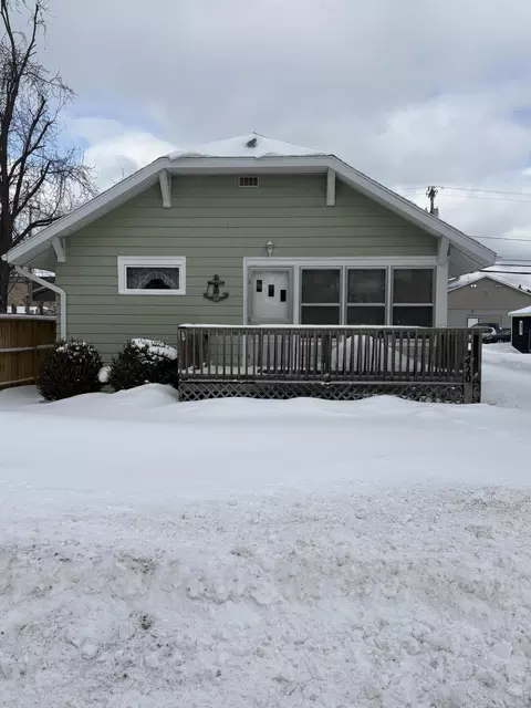420 N 4th St, Rogers City, MI 49779