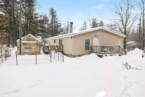 5941 N Red Oak Rd, Lewiston, MI 49756
