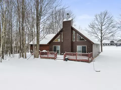 116 Questview Dr, Houghton Lake, MI 48629