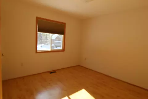 Bedroom - 4521 Skyline Rd, Grayling, MI 49738 photo 2 of 3