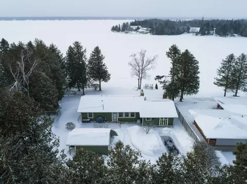 7659 Mccreery Dr, Presque Isle, MI 49777