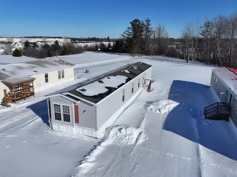 54 Chelsey Ln, Cheboygan, MI 49721