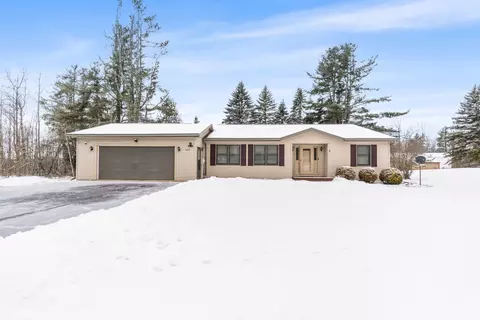 10827 Kramers Way, Cheboygan, MI 49721