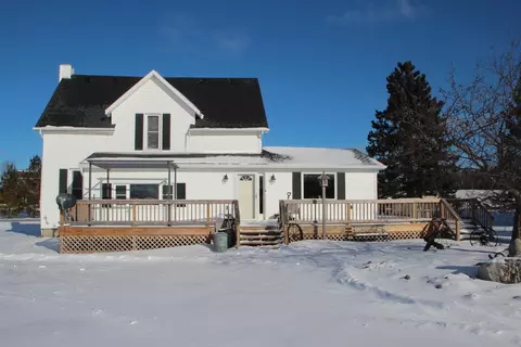 816 E Swede Rd, Spruce, MI 48762