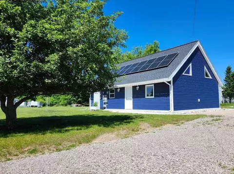 415 George St, Cheboygan, MI 49721
