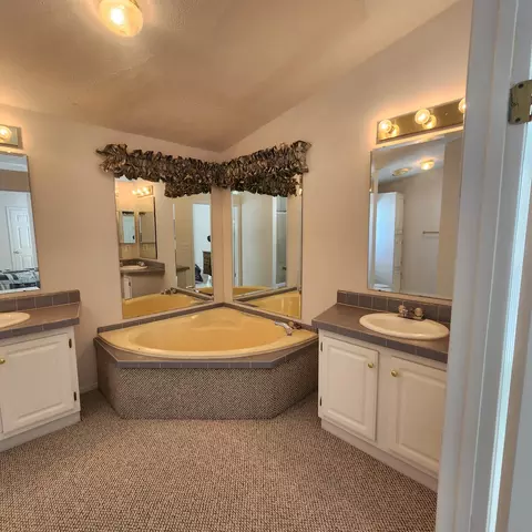 Bath - 9852 Greenway Dr, Frederic, MI 49733 photo 1 of 2