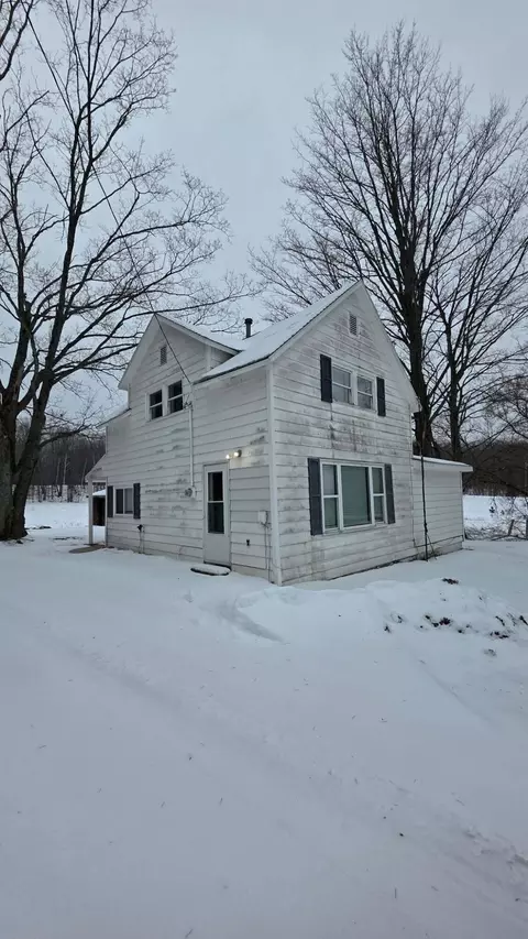 1391 W M-72 Hwy, Barton City, MI 48705