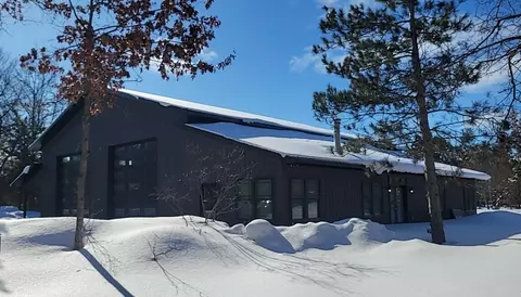 3866 Wintergreen Ln, Grayling, MI 49738