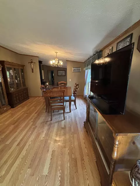 Dining - 3419 W Babbitt Rd, Frederic, MI 49733 photo 2 of 3