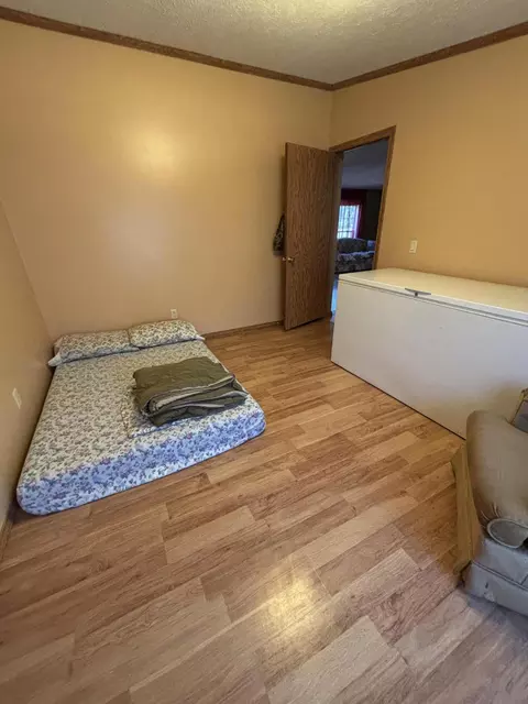 Bedroom - 3419 W Babbitt Rd, Frederic, MI 49733 photo 5 of 6