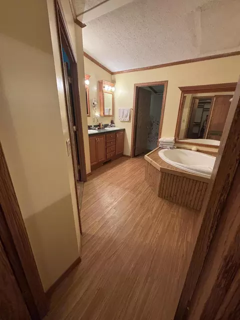 Bath - 3419 W Babbitt Rd, Frederic, MI 49733 photo 1 of 5