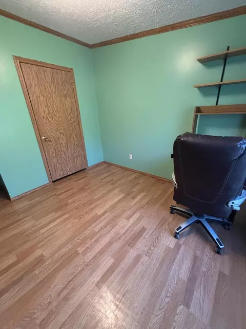 Bedroom - 3419 W Babbitt Rd, Frederic, MI 49733 photo 4 of 6