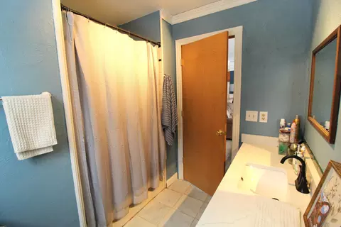Bath - 7365 Myrtle St, Frederic, MI 49733 photo 2 of 3