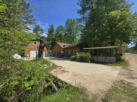 2115 Drummond Rd, Alger, MI 48610
