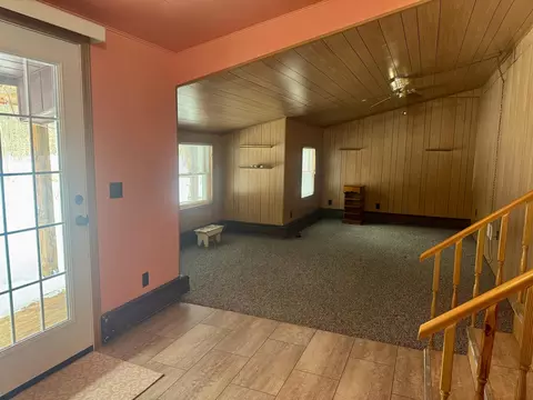 Living - 263 Bunny Dr, Mio, MI 48647 photo 4 of 6