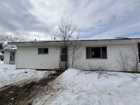 300 Rolla St, Grayling, MI 49738