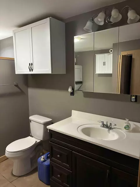 Bath - 4556 Haskell Dr, Lewiston, MI 49756 photo 1 of 2