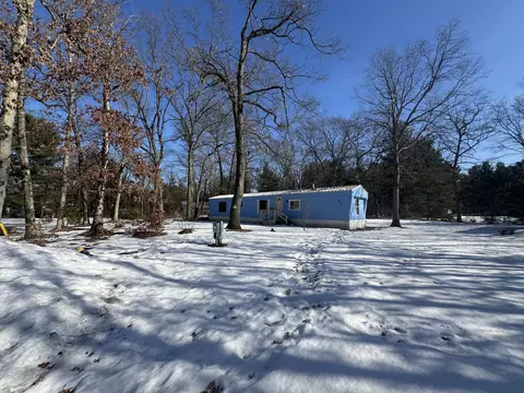 6020 Horizon Dr, Twin Lake, MI 49457