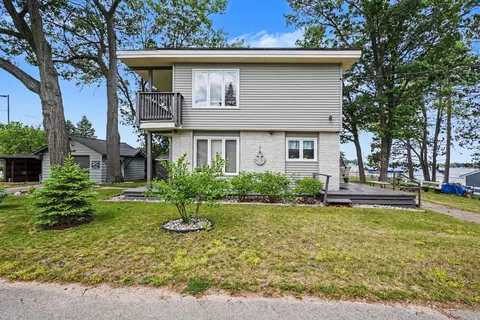 111 3rd St, Prudenville, MI 48651