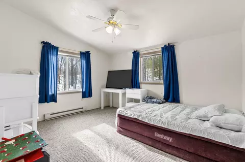 Bedroom - 11643 Huntingdon Dr, Frederic, MI 49733 photo 3 of 5