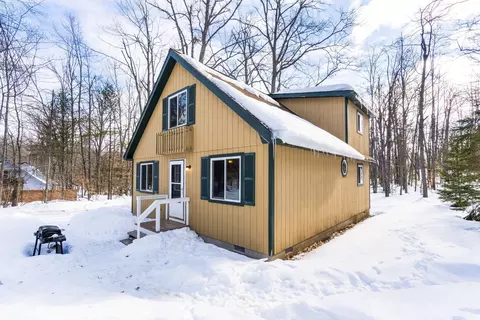 Exterior - 11643 Huntingdon Dr, Frederic, MI 49733 photo 1 of 5
