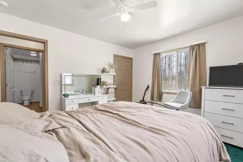 Bedroom - 11643 Huntingdon Dr, Frederic, MI 49733 photo 2 of 5