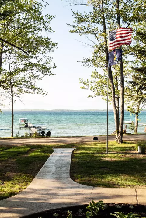 View/Area - 605 Sam-o-set Blvd, Roscommon, MI 48653 photo 1 of 8