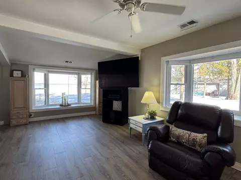 Living - 605 Sam-o-set Blvd, Roscommon, MI 48653 photo 2 of 2