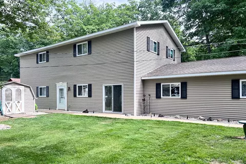 Exterior - 605 Sam-o-set Blvd, Roscommon, MI 48653 photo 6 of 9