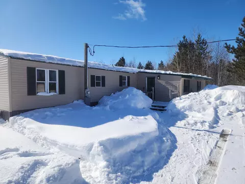 4810 Glacial Field Dr, Elmira, MI 49730