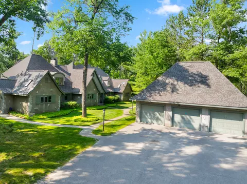 927 Chardonnay Ln, Lewiston, MI 49756