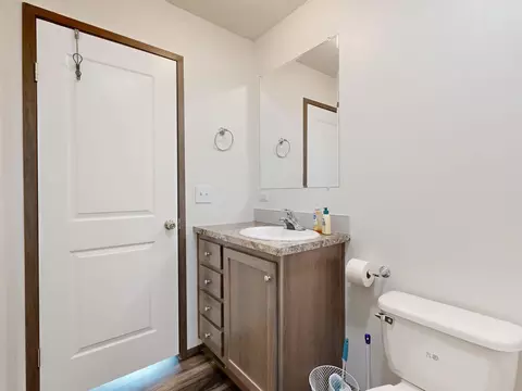 Bath - 3307 Euclid St, Lupton, MI 48635 photo 4 of 4