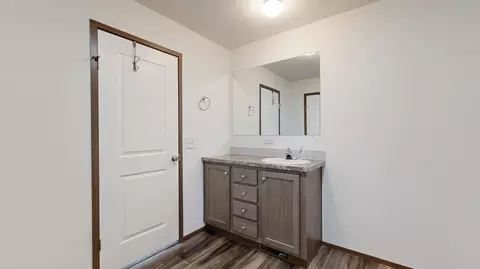 Bath - 3307 Euclid St, Lupton, MI 48635 photo 2 of 4
