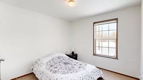 Bedroom - 3307 Euclid St, Lupton, MI 48635 photo 4 of 5