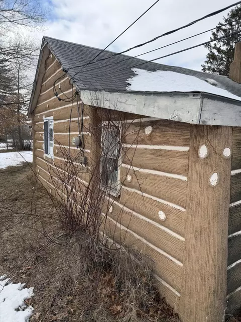 201 E 5th St, Mio, MI 48647 photo 8