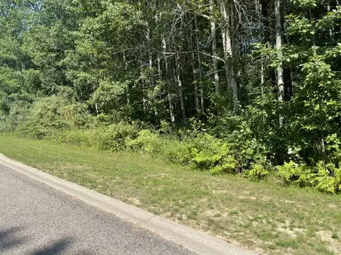 Unit 26 Questview Drive, Houghton Lake, MI 48629