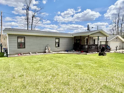 5774 White Pine Dr, Lewiston, MI 49756
