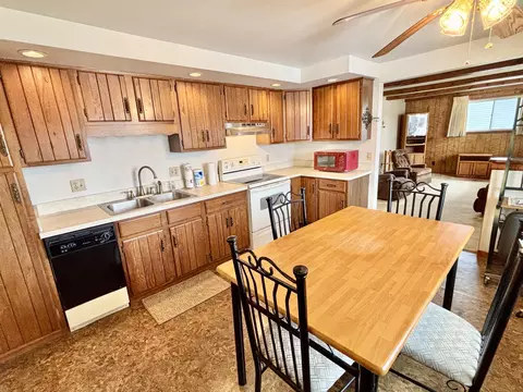 Kitchen - 3946 Spruce Dr, Lewiston, MI 49756 photo 2 of 4
